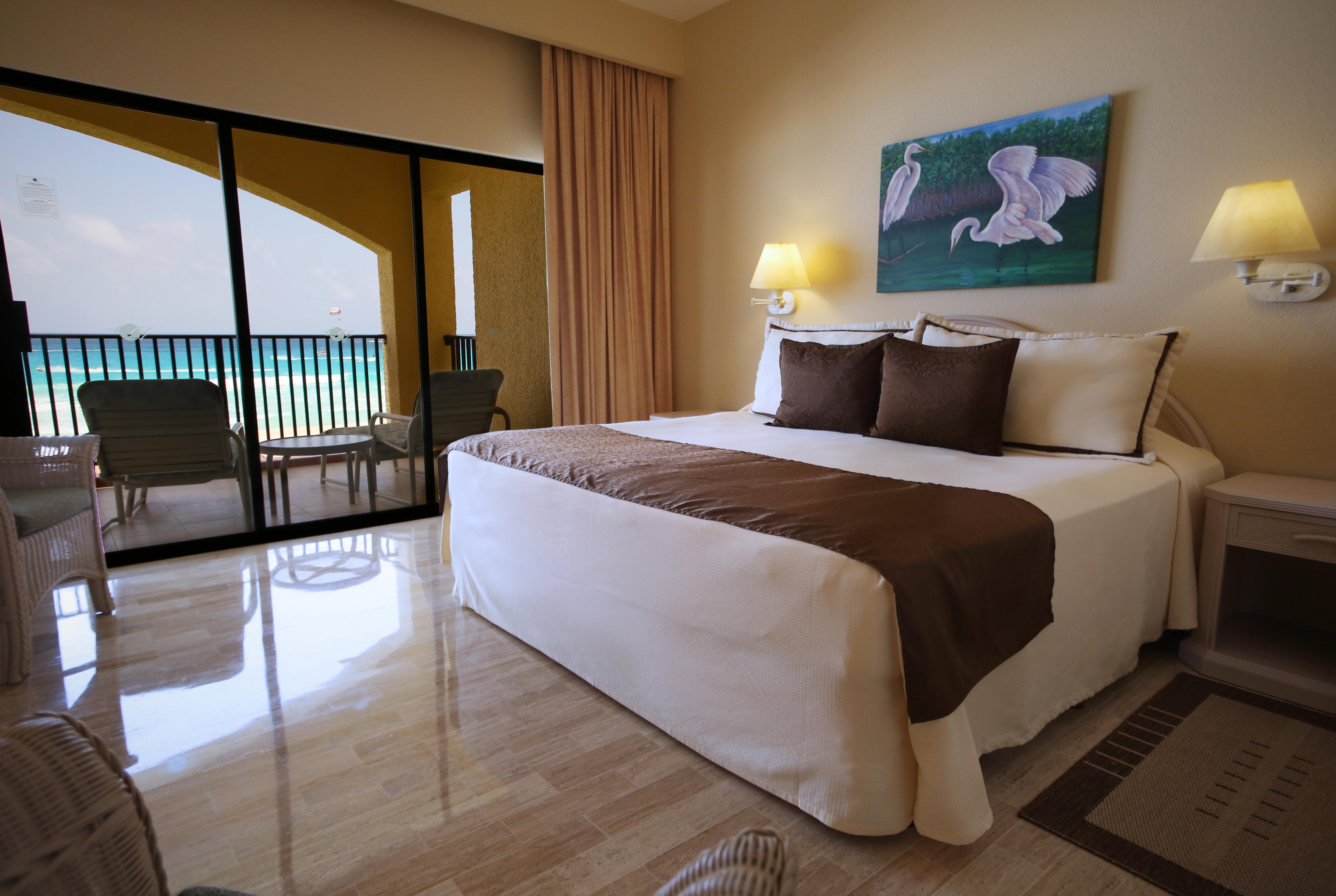 The Royal Islander - An All Suites Resort Канкун Экстерьер фото