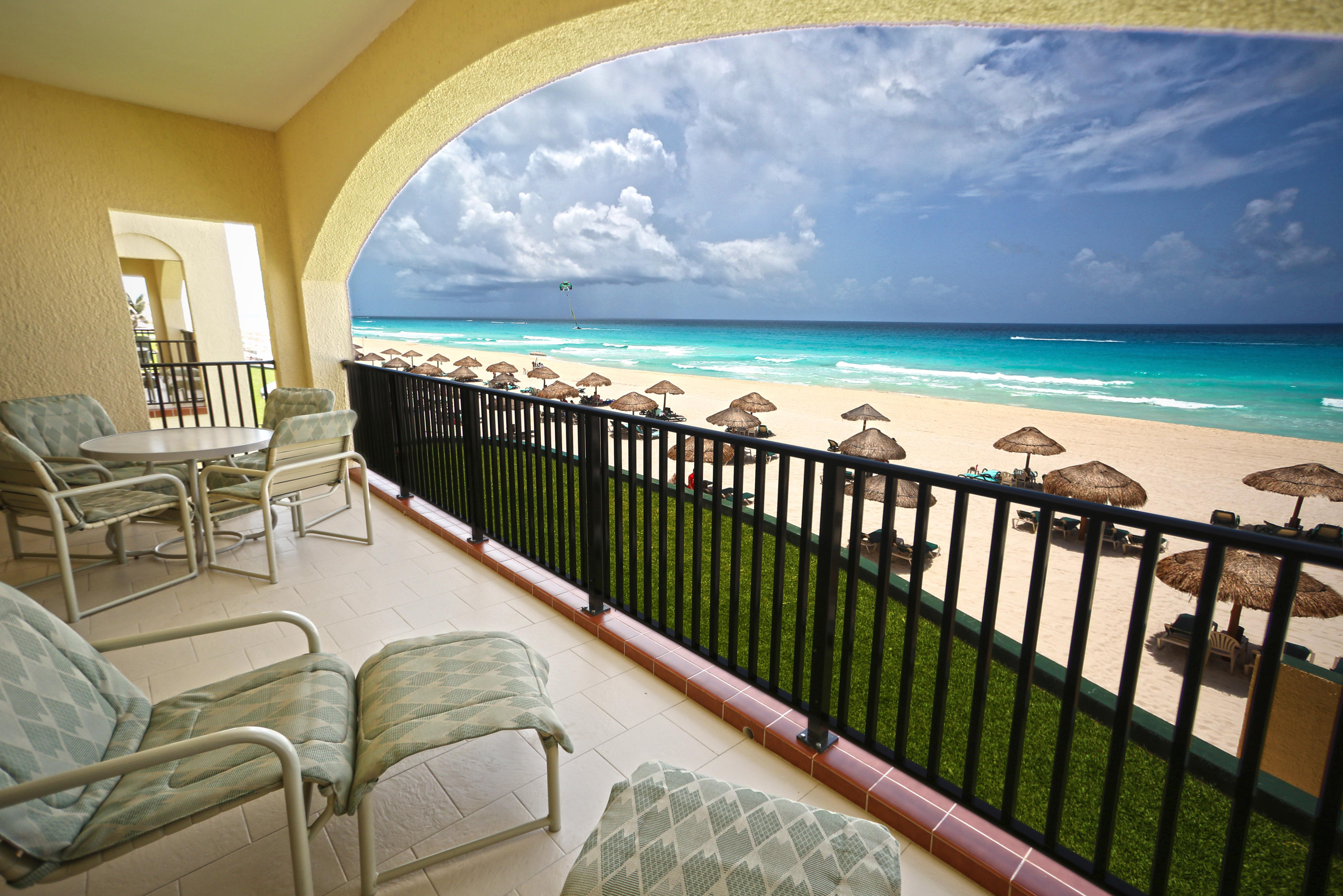 The Royal Islander - An All Suites Resort Канкун Экстерьер фото