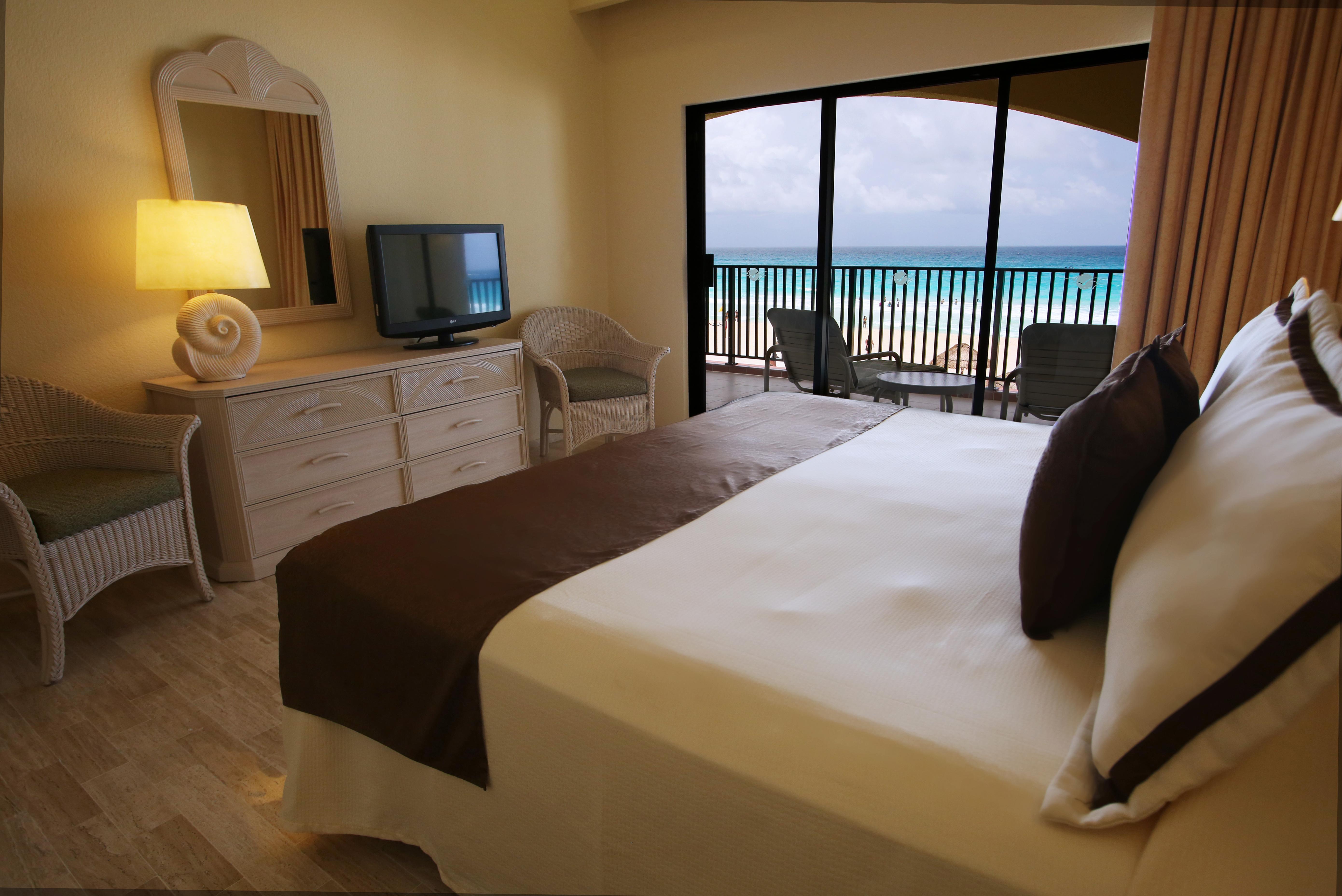 The Royal Islander - An All Suites Resort Канкун Экстерьер фото