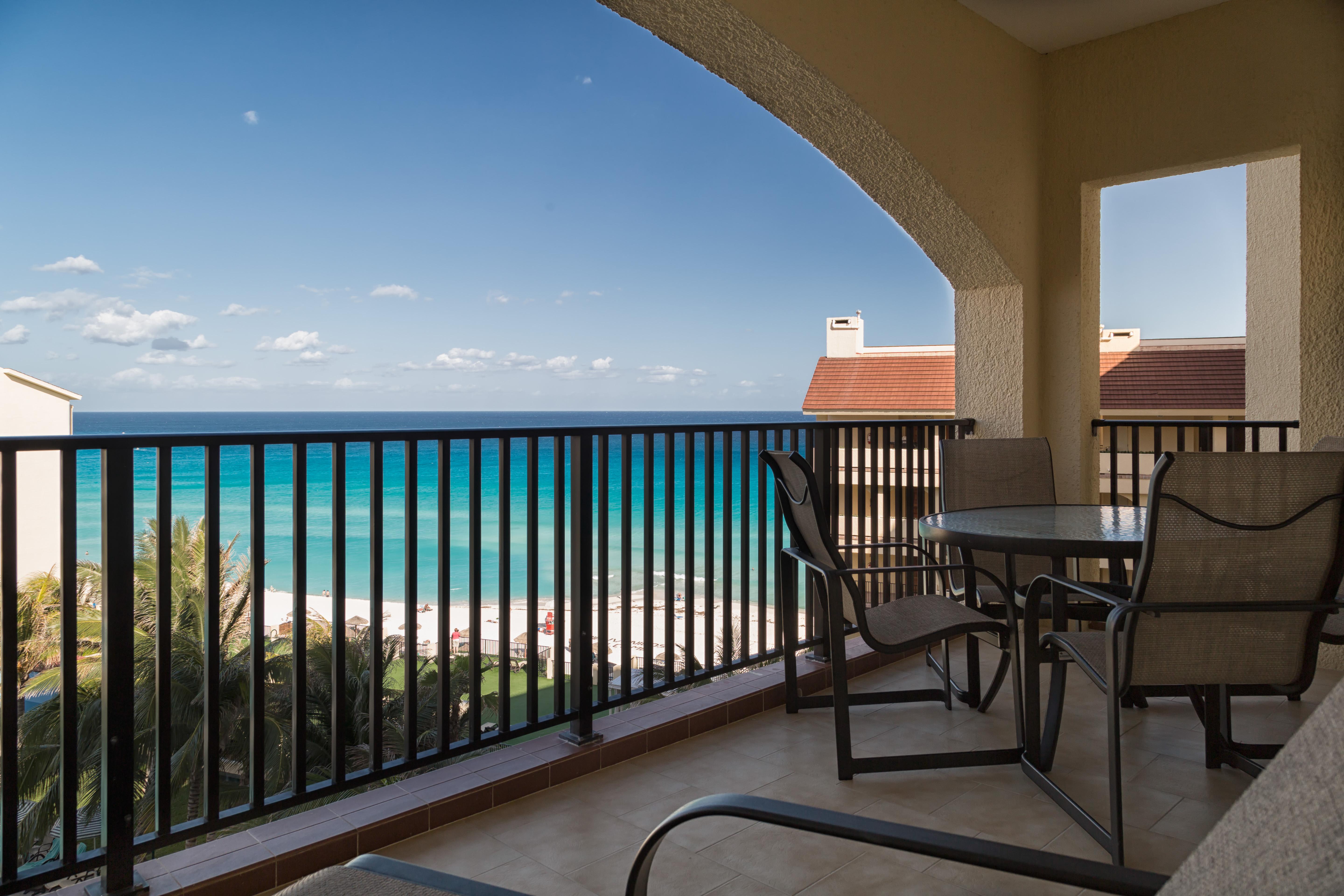 The Royal Islander - An All Suites Resort Канкун Экстерьер фото