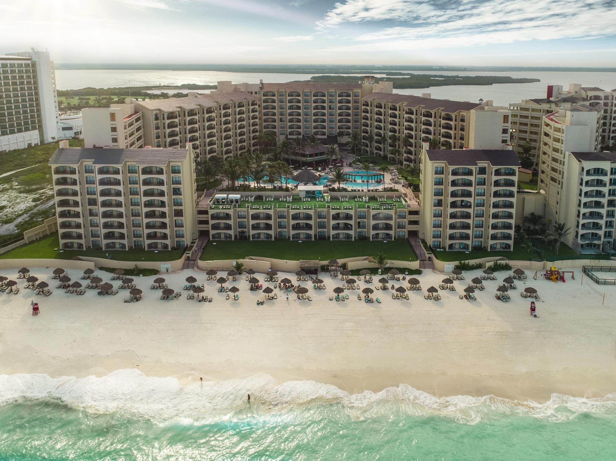 The Royal Islander - An All Suites Resort Канкун Экстерьер фото