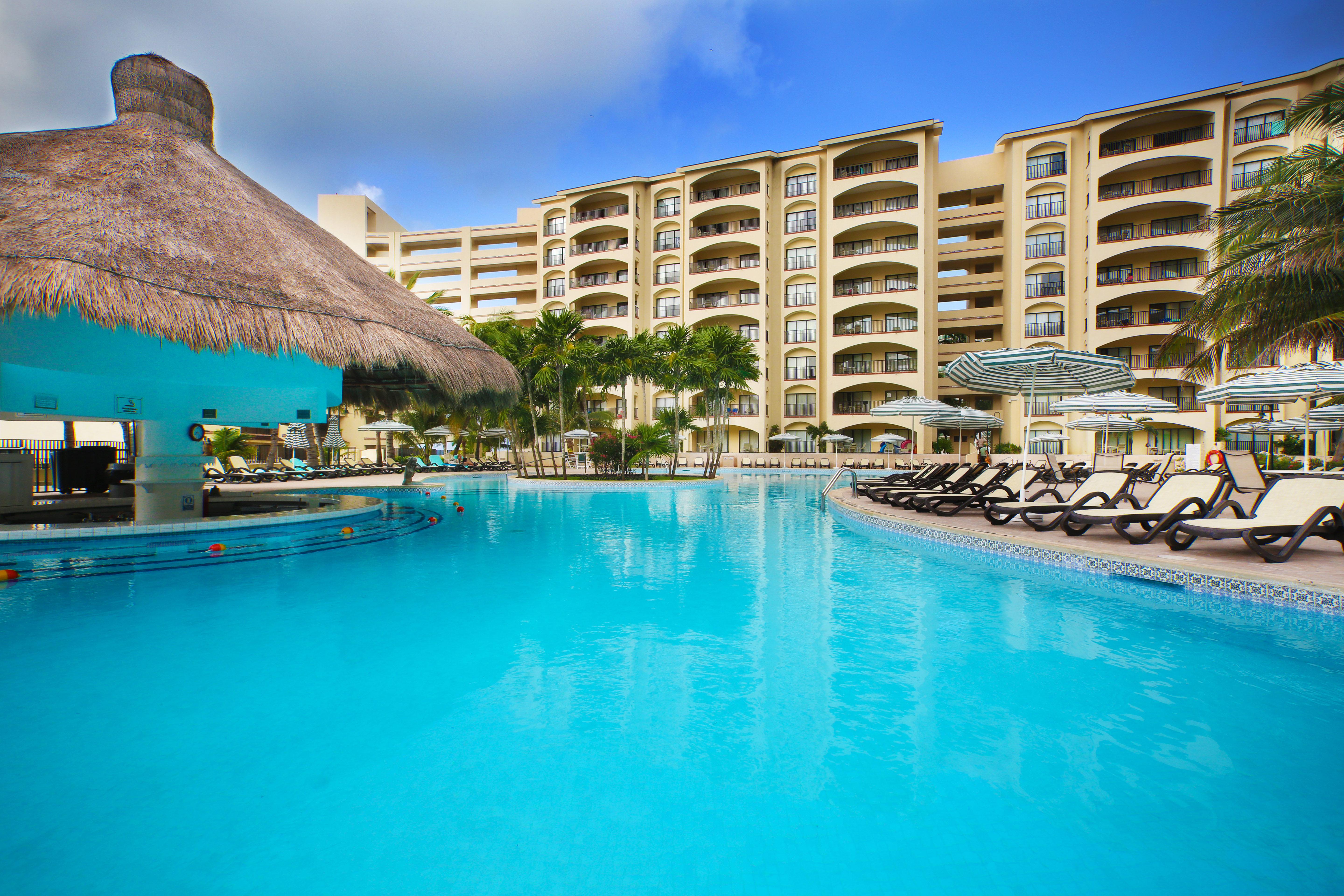 The Royal Islander - An All Suites Resort Канкун Экстерьер фото